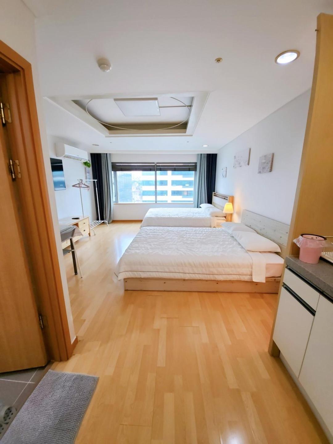 Hongdae Residence-2 1Min From Hongik Uni Station Exit #1 Seoul Exterior photo